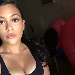 Meet your Posher, Zainah